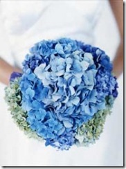 wedding-hydrangea-bouquet-blue